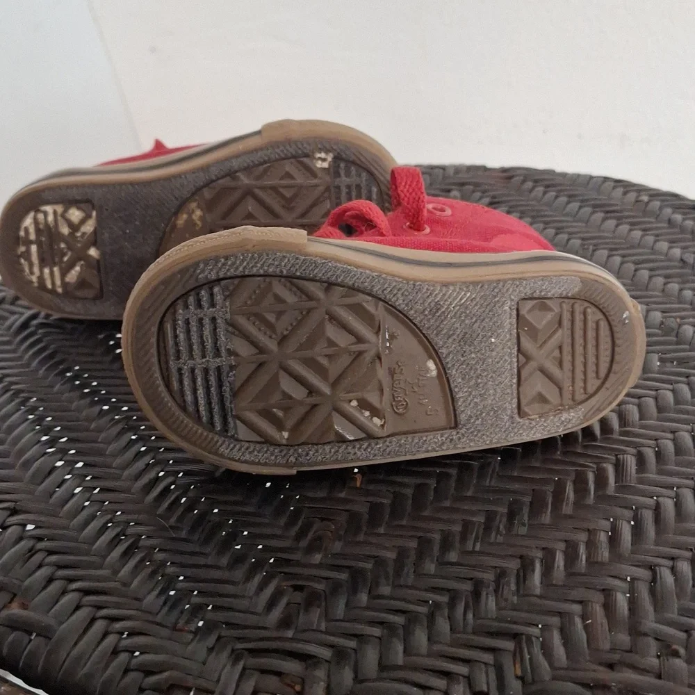 Converse Red W / Gum Sole Toddler Kids Sz 5 High Top